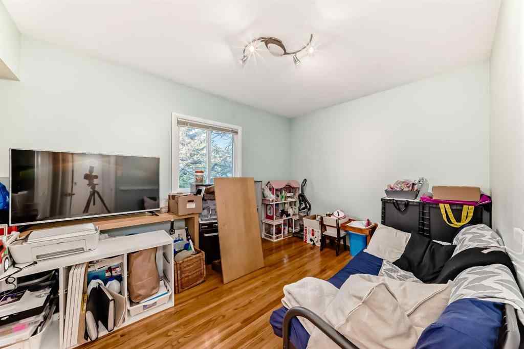 MLS® A2254030 - 820 9A Street NE in Renfrew Calgary, Residential