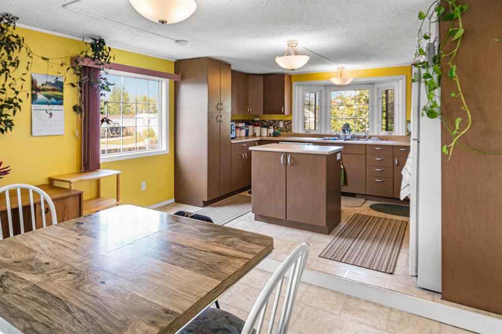 MLS® A2254033 - 9617 122 Avenue  in Crystal Ridge Grande Prairie, Residential