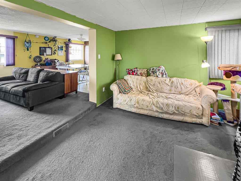 MLS® A2254033 - 9617 122 Avenue  in Crystal Ridge Grande Prairie, Residential