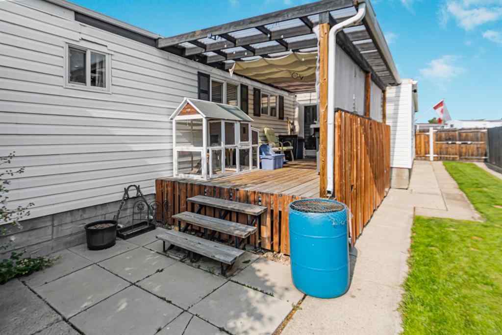 MLS® A2254033 - 9617 122 Avenue  in Crystal Ridge Grande Prairie, Residential