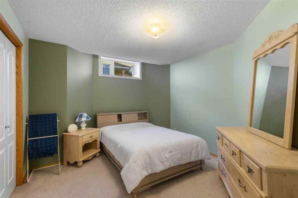 MLS® A2254039 - 212 Hampstead Gardens NW in Hamptons Calgary, Residential
