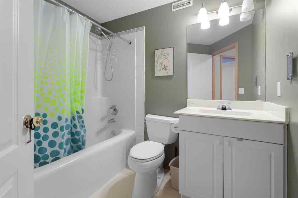 MLS® A2254039 - 212 Hampstead Gardens NW in Hamptons Calgary, Residential