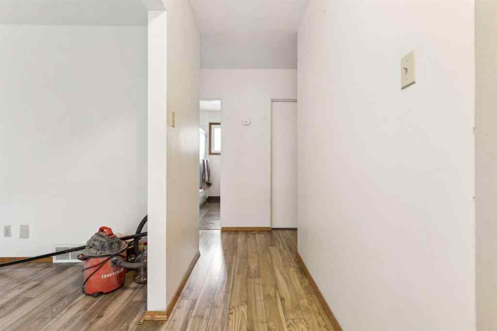 MLS® A2254041 - 624 26 Avenue NE in Winston Heights/Mountview Calgary, Residential
