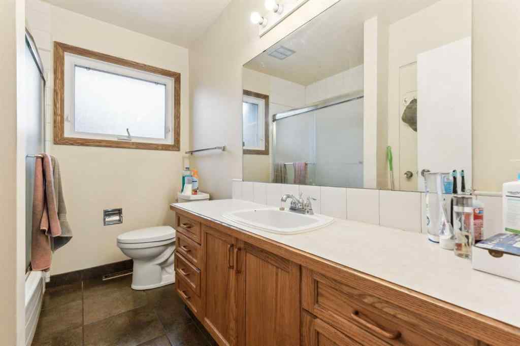 MLS® A2254041 - 624 26 Avenue NE in Winston Heights/Mountview Calgary, Residential