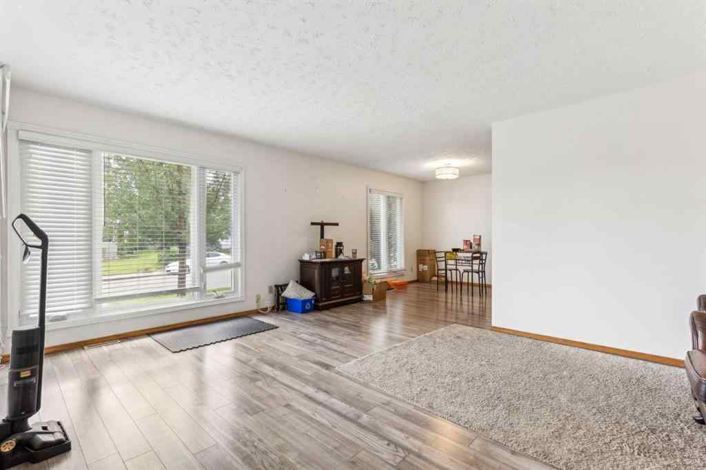 MLS® A2254041 - 624 26 Avenue NE in Winston Heights/Mountview Calgary, Residential