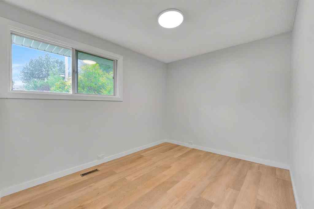 MLS® A2254043 - 300 Sackville Drive SW in Southwood Calgary, Residential