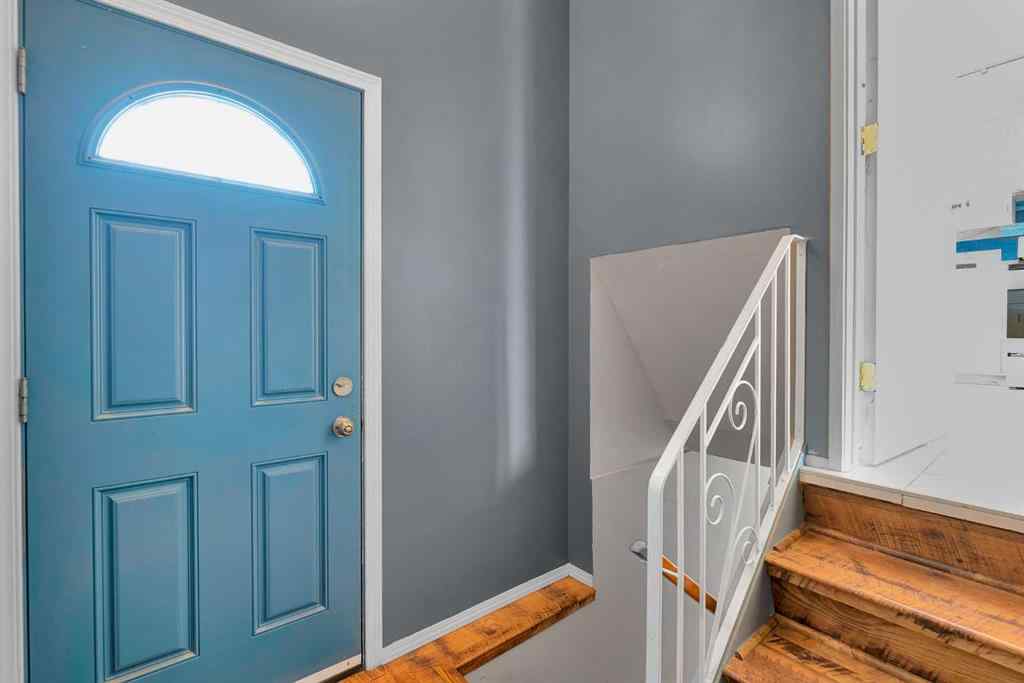 MLS® A2254043 - 300 Sackville Drive SW in Southwood Calgary, Residential