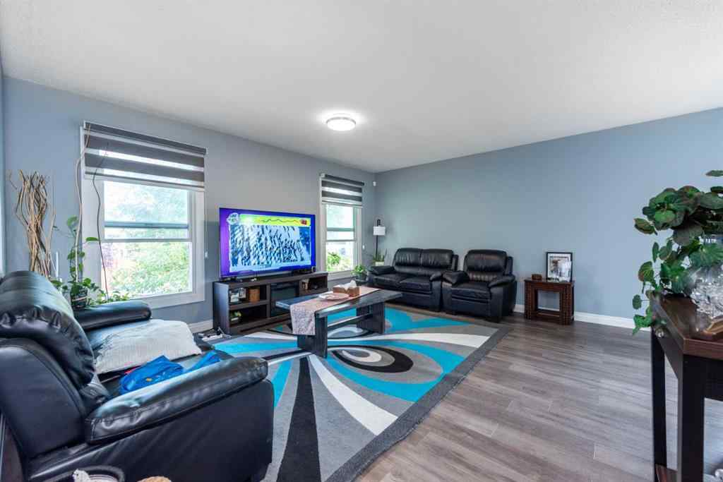 MLS® A2254047 - 100 Whitehaven Road NE in Whitehorn Calgary, Residential