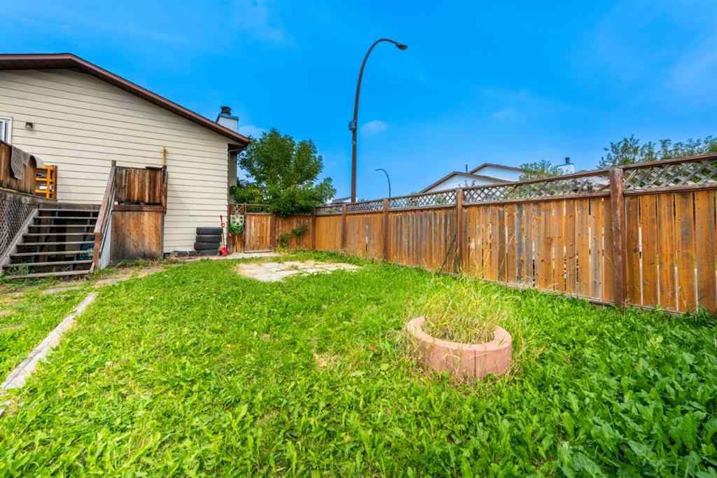 MLS® A2254047 - 100 Whitehaven Road NE in Whitehorn Calgary, Residential