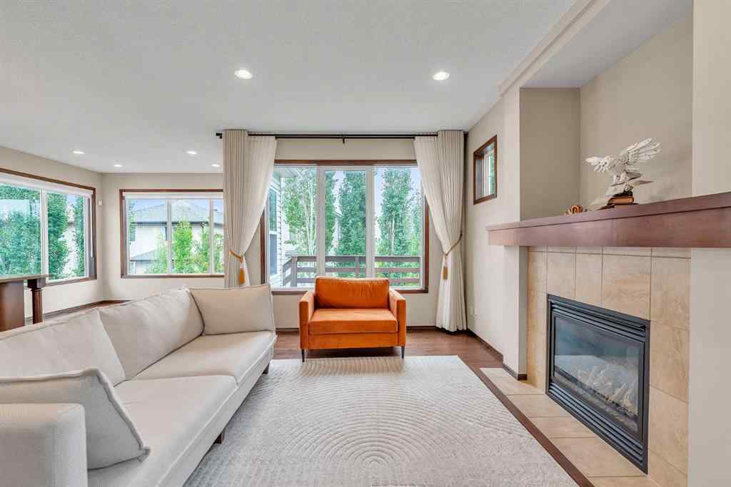 MLS® A2254049 - 64 Everoak Park SW in Evergreen Calgary, Residential