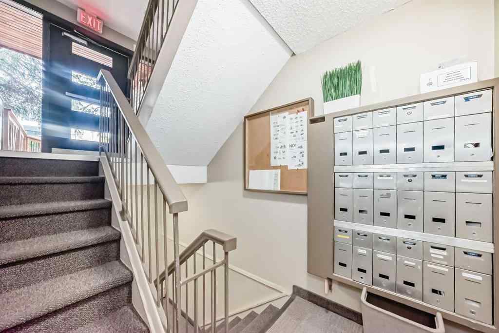 MLS® A2254051 - Unit #403 2114 17 Street SW in Bankview Calgary, Residential