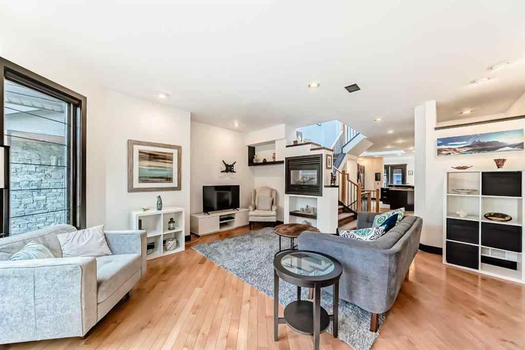 MLS® A2254052 - 1829 19 Avenue NW in Capitol Hill Calgary, Residential