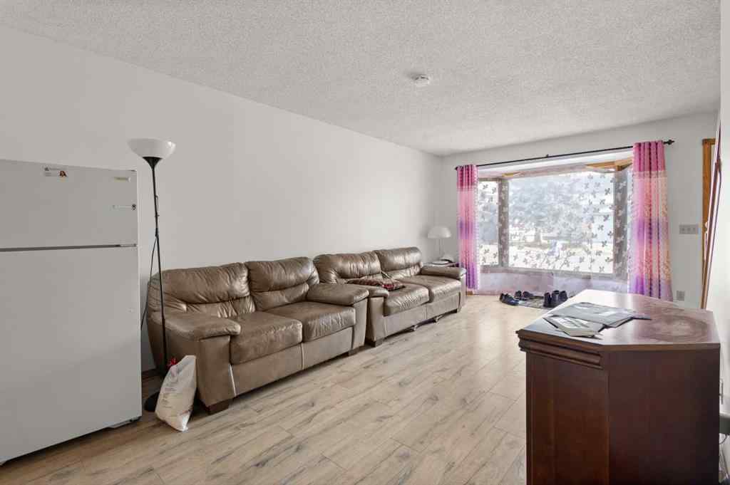 MLS® A2254055 - 132 Scenic Cove Circle NW in Scenic Acres Calgary, Residential