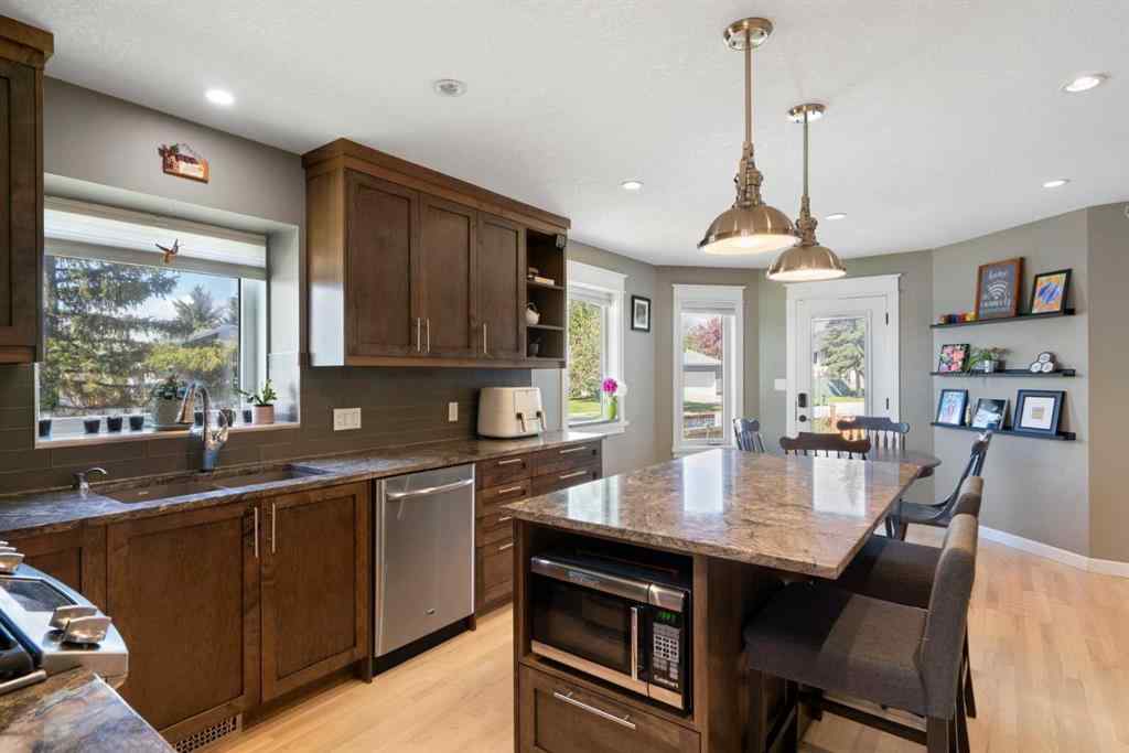MLS® A2254056 - 341 Sunset Place  in Suntree Okotoks, Residential