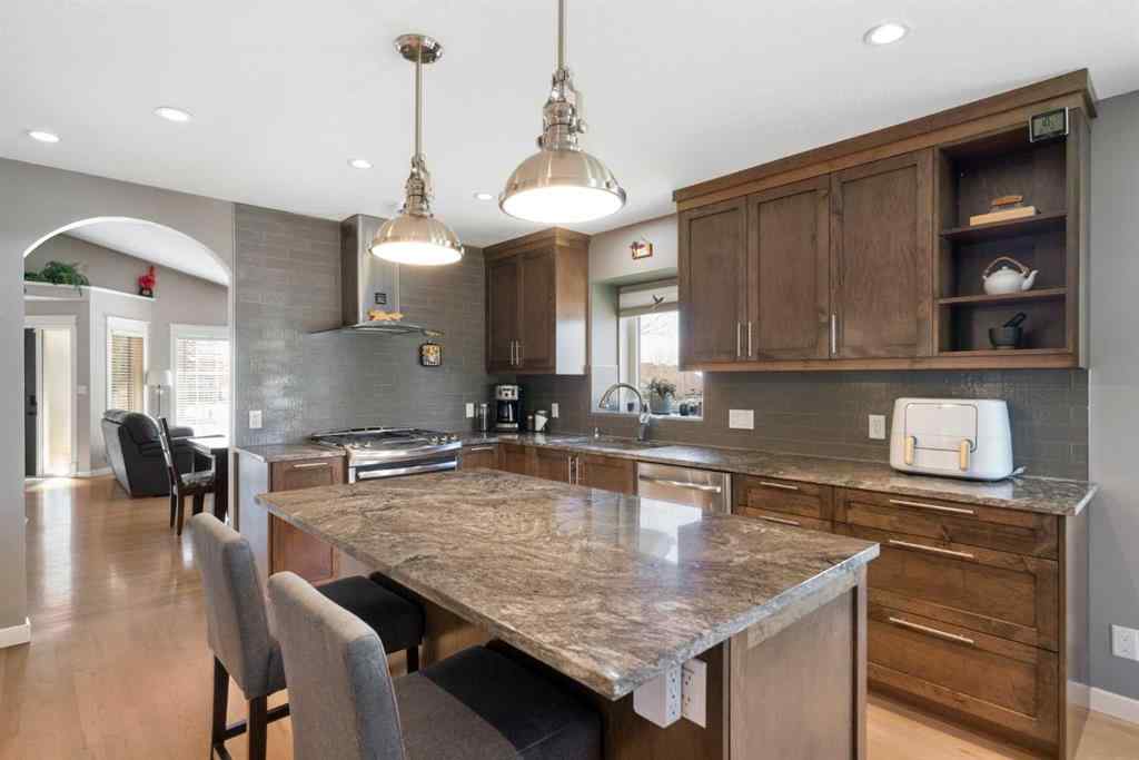 MLS® A2254056 - 341 Sunset Place  in Suntree Okotoks, Residential