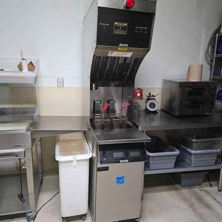 MLS® A2254057 -     in  Calgary, Commercial