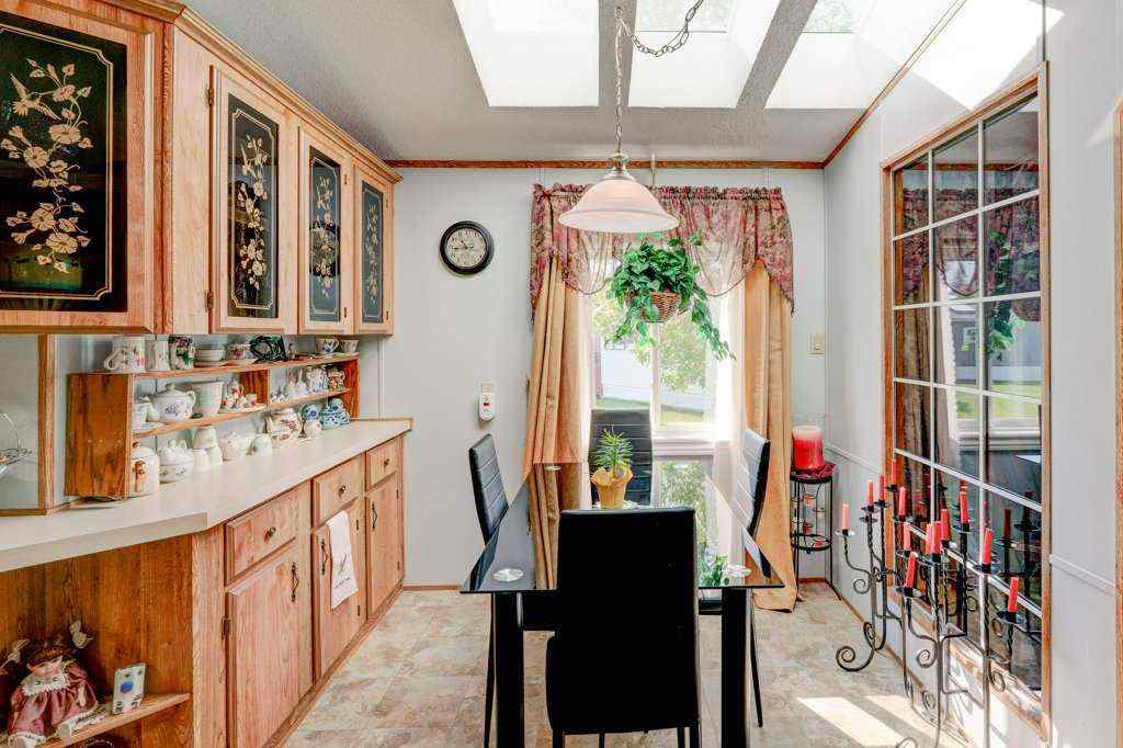MLS® A2254061 - 3126 Burroughs Manor NE in Monterey Park Calgary, Mobile