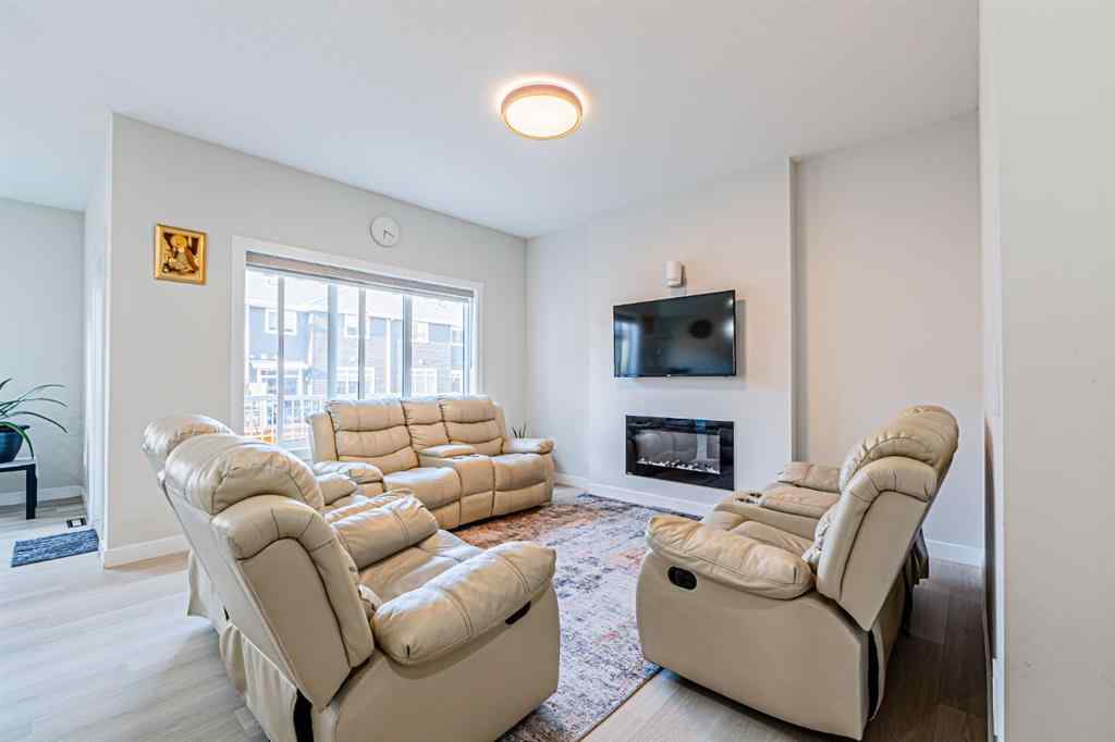 MLS® A2254066 - 16 Waterford Manor  in Waterford Chestermere, Residential