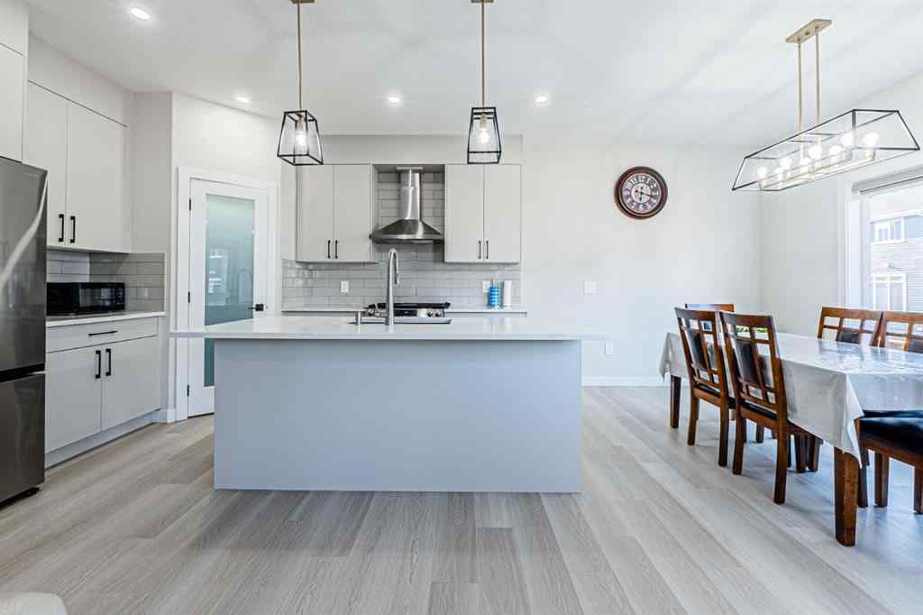 MLS® A2254066 - 16 Waterford Manor  in Waterford Chestermere, Residential
