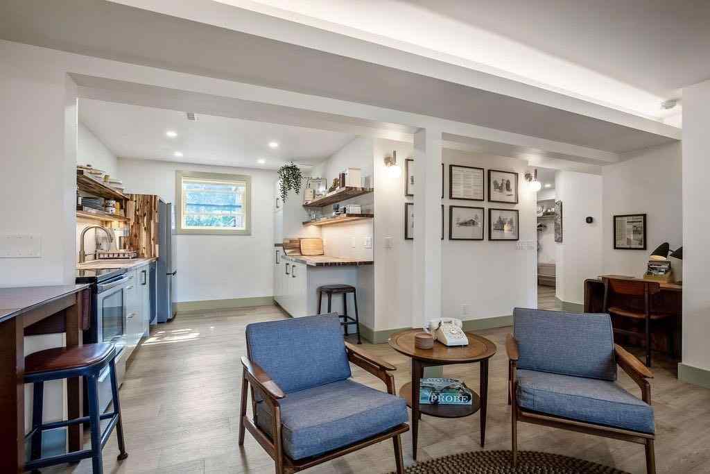 MLS® A2254067 - 851 13 Avenue NE in Renfrew Calgary, Residential
