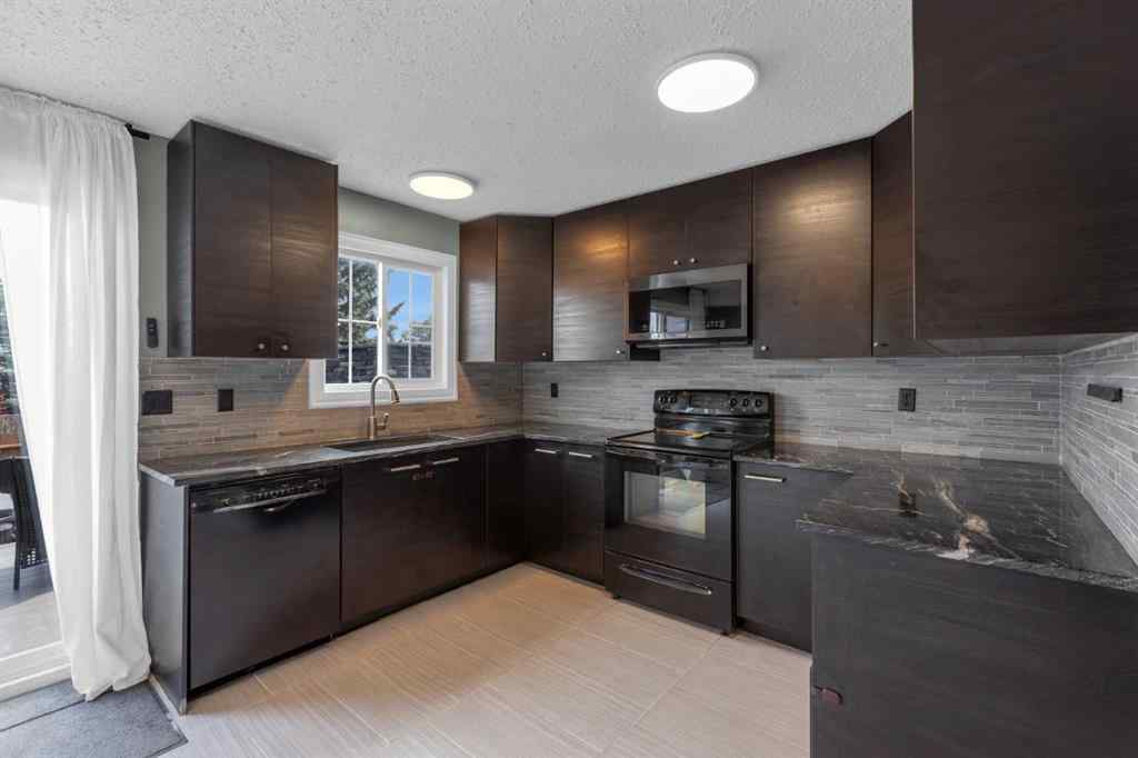 MLS® A2254069 - 6667 Temple Drive NE in Temple Calgary, Residential