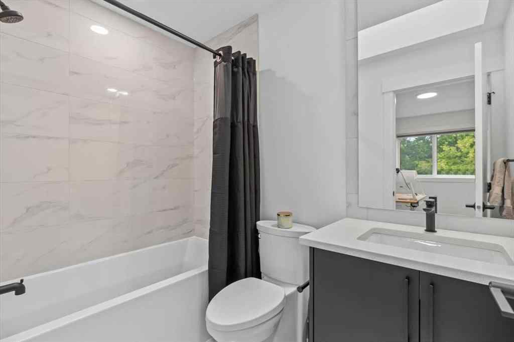 MLS® A2254072 - Unit #4 1825 27 Avenue SW in South Calgary Calgary, Residential