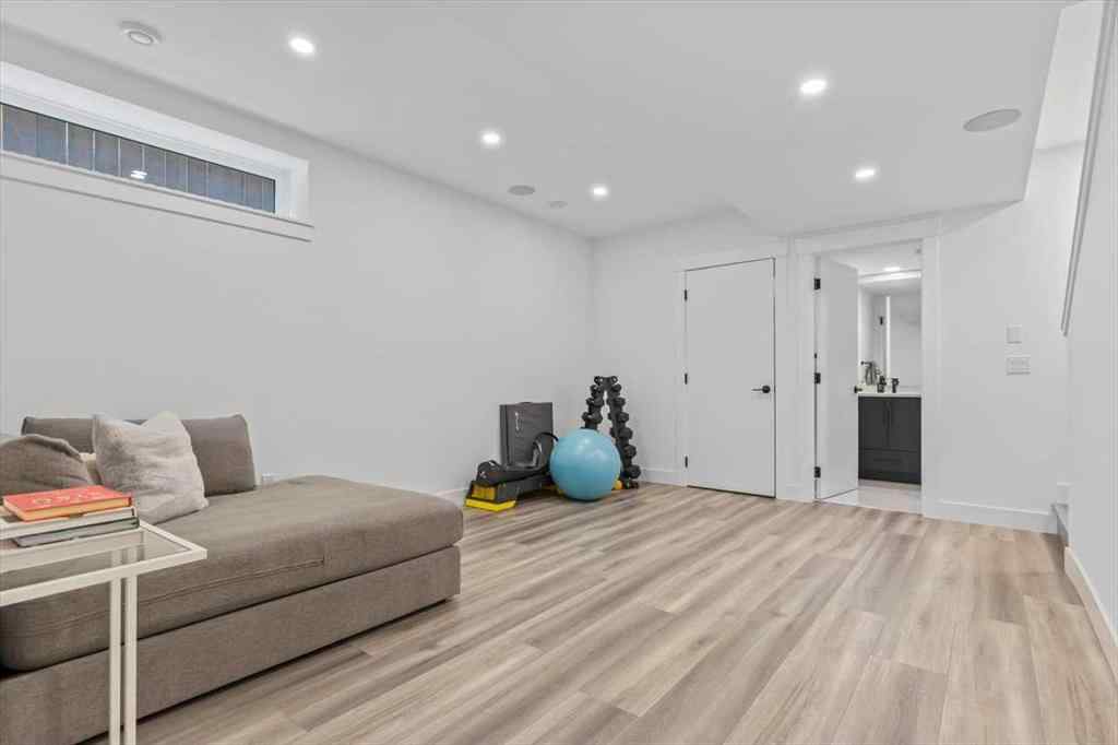 MLS® A2254072 - Unit #4 1825 27 Avenue SW in South Calgary Calgary, Residential