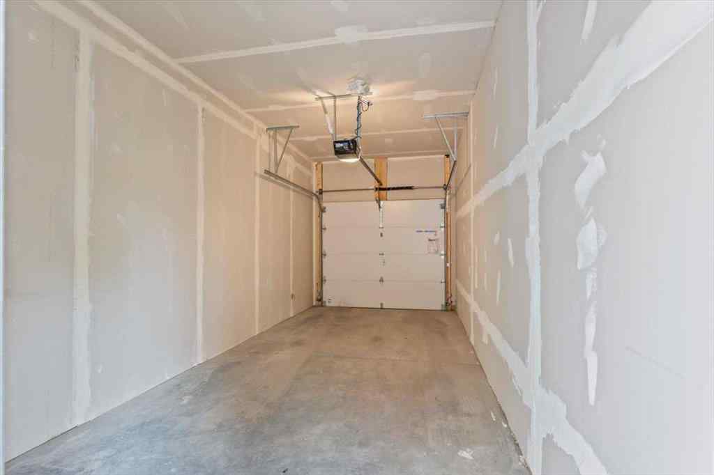 MLS® A2254072 - Unit #4 1825 27 Avenue SW in South Calgary Calgary, Residential