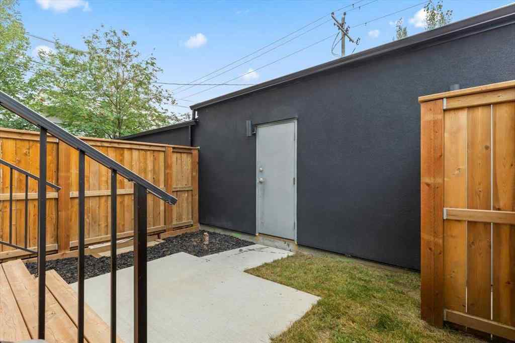 MLS® A2254072 - Unit #4 1825 27 Avenue SW in South Calgary Calgary, Residential