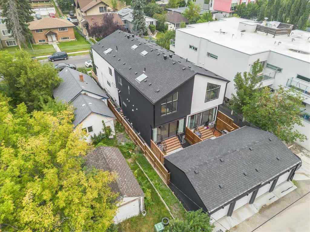 MLS® A2254072 - Unit #4 1825 27 Avenue SW in South Calgary Calgary, Residential