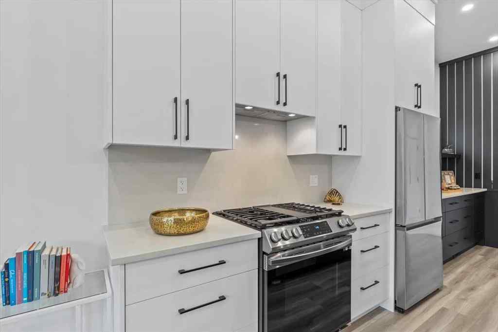 MLS® A2254072 - Unit #4 1825 27 Avenue SW in South Calgary Calgary, Residential