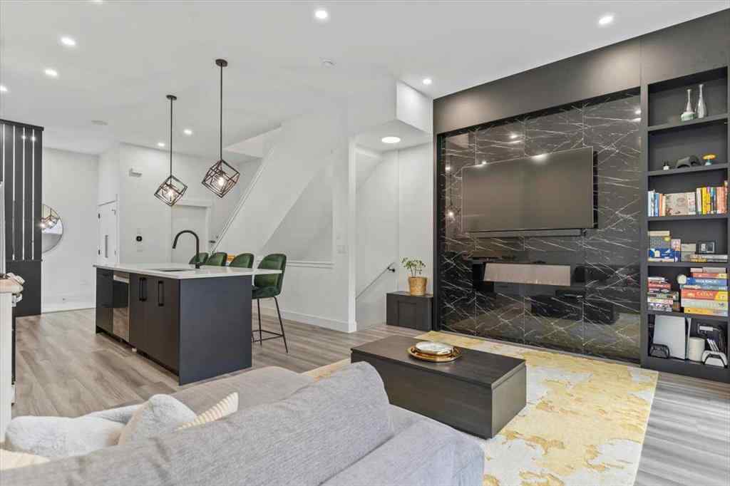 MLS® A2254072 - Unit #4 1825 27 Avenue SW in South Calgary Calgary, Residential