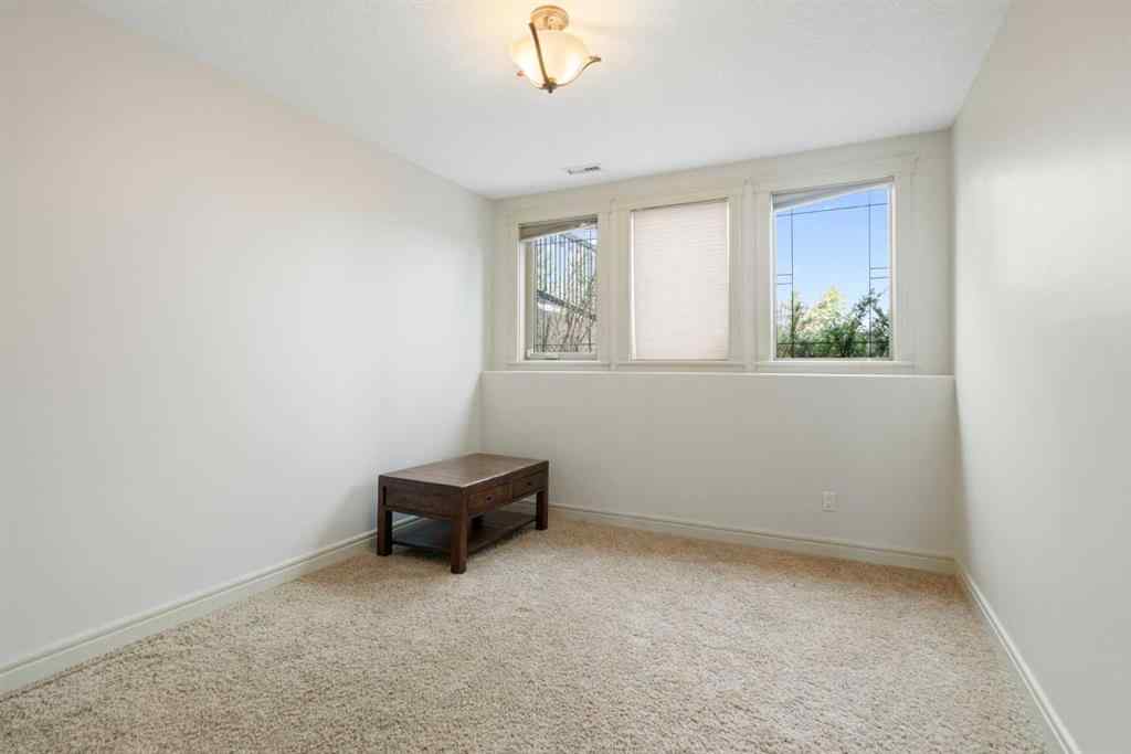 MLS® A2254075 - 104 Grizzly Rise  in Bearspaw_Calg Rural Rocky View County, Residential