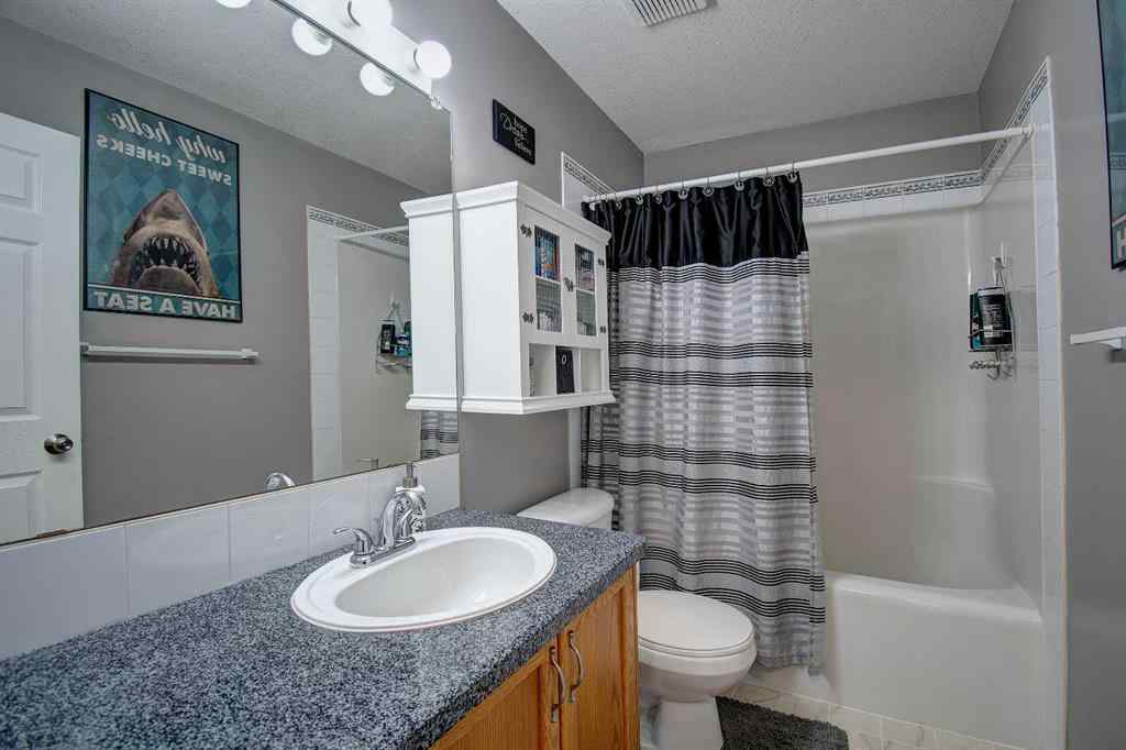 MLS® A2254076 - 1047 Creek Springs Rise NW in Silver Creek Airdrie, Residential