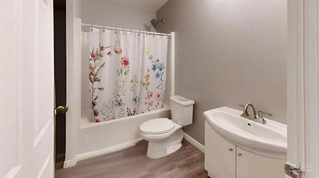 MLS® A2254078 - 70 Crystalridge Close  in Crystalridge Okotoks, Residential