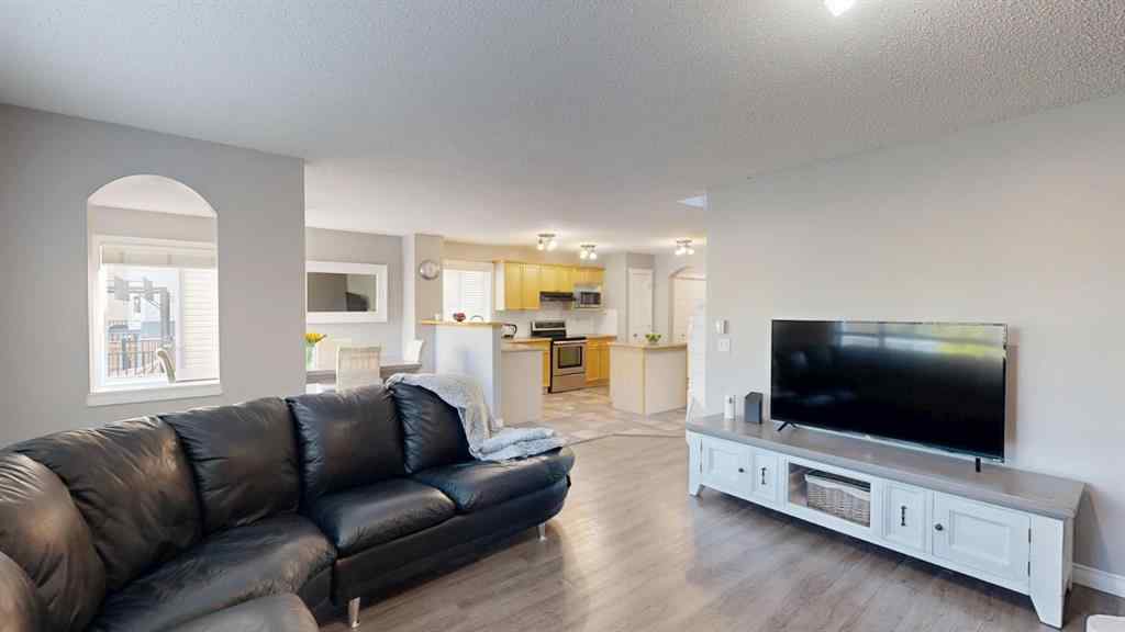 MLS® A2254078 - 70 Crystalridge Close  in Crystalridge Okotoks, Residential