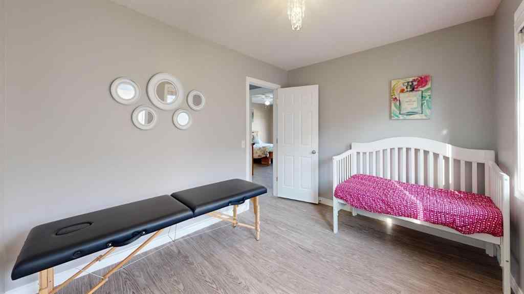 MLS® A2254078 - 70 Crystalridge Close  in Crystalridge Okotoks, Residential