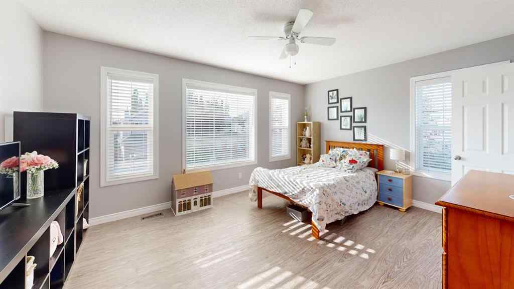 MLS® A2254078 - 70 Crystalridge Close  in Crystalridge Okotoks, Residential