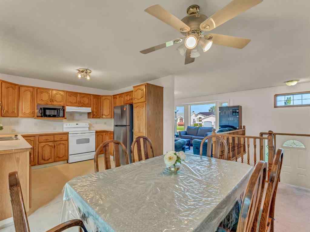 MLS® A2254079 - 120 Shannon Crescent SE in SE Southridge Medicine Hat, Residential