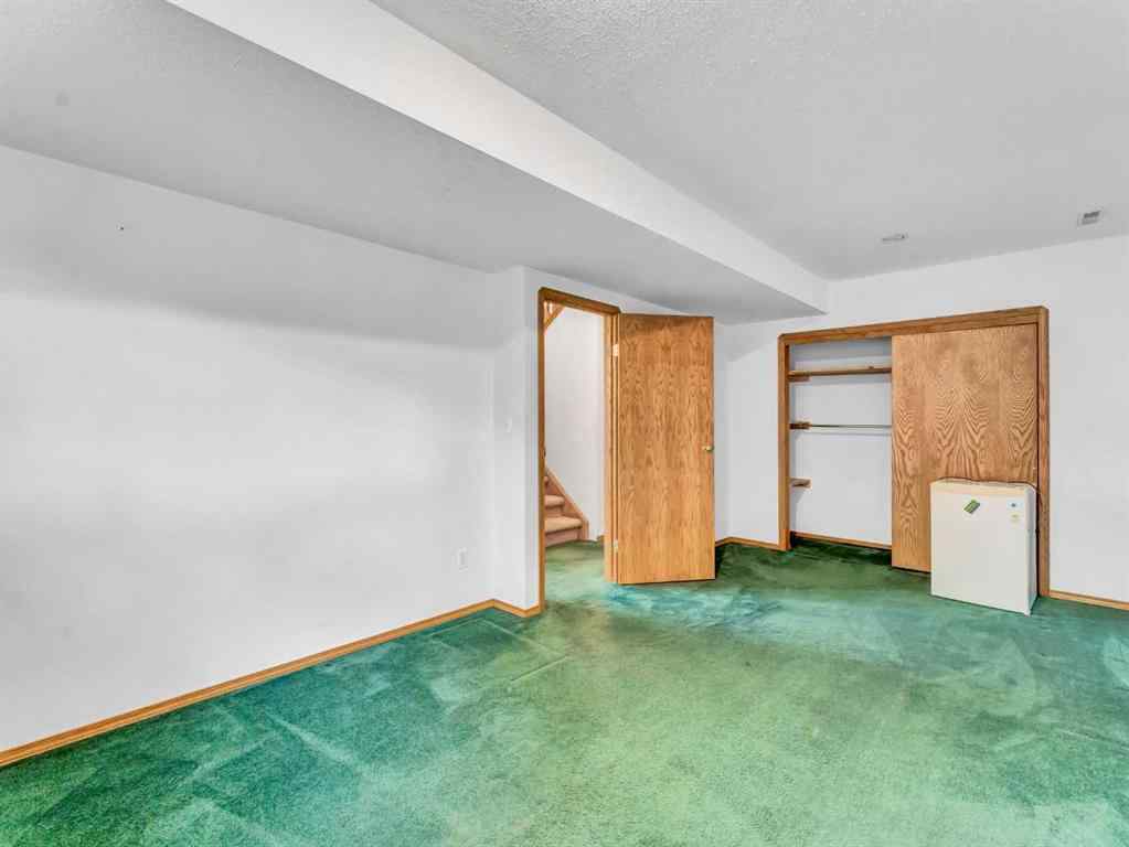 MLS® A2254079 - 120 Shannon Crescent SE in SE Southridge Medicine Hat, Residential
