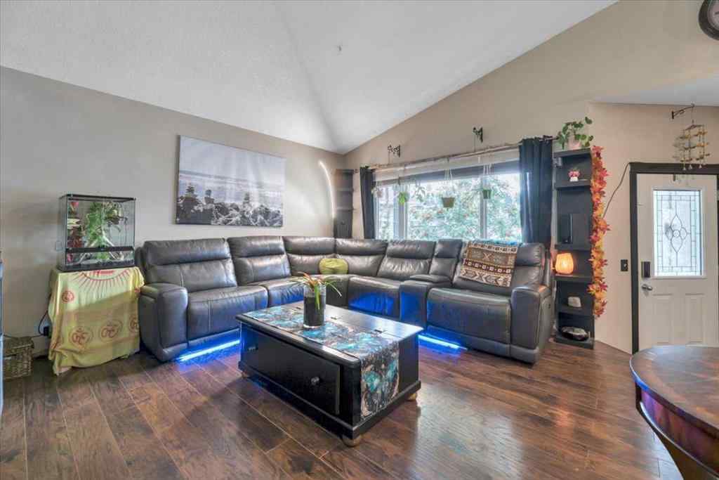 MLS® A2254084 - 310 Edward Close  in NONE Diamond Valley, Residential