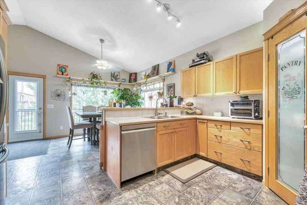 MLS® A2254084 - 310 Edward Close  in NONE Diamond Valley, Residential