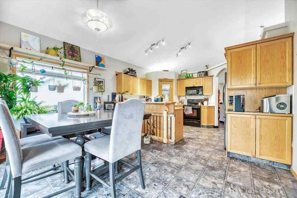 MLS® A2254084 - 310 Edward Close  in NONE Diamond Valley, Residential