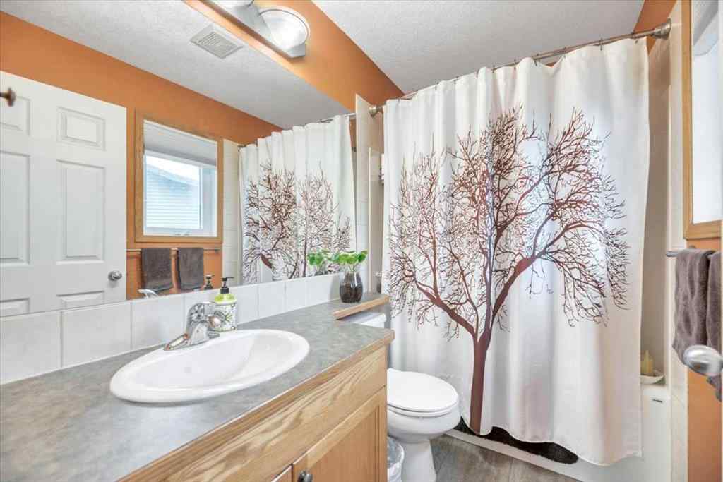 MLS® A2254084 - 310 Edward Close  in NONE Diamond Valley, Residential