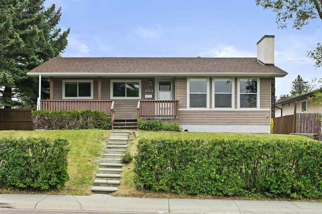 MLS® A2254086 - 5704 18 Avenue NE in Pineridge Calgary, Residential