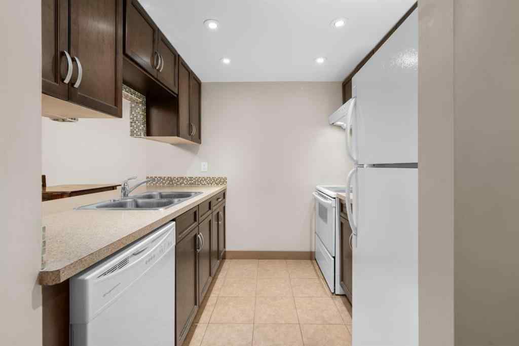 MLS® A2254090 - Unit #160 310 8 Street SW in Downtown Commercial Core Calgary, Residential