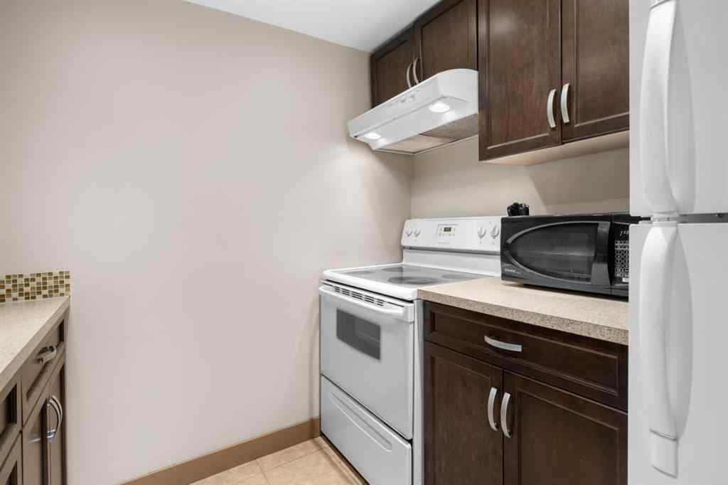 MLS® A2254090 - Unit #160 310 8 Street SW in Downtown Commercial Core Calgary, Residential