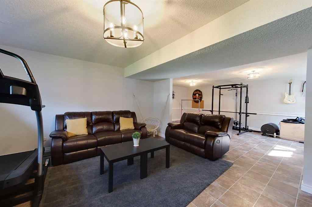 MLS® A2254092 - 1113 10 Street SE in NONE Slave Lake, Residential