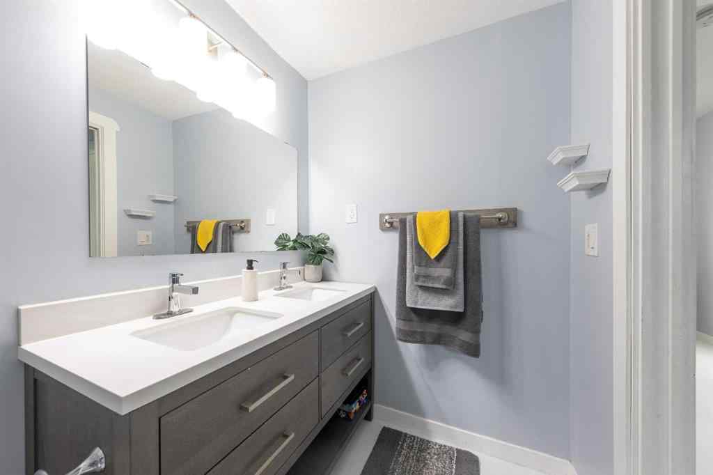 MLS® A2254093 - 406 6 Street N in Marwayne Marwayne, Residential
