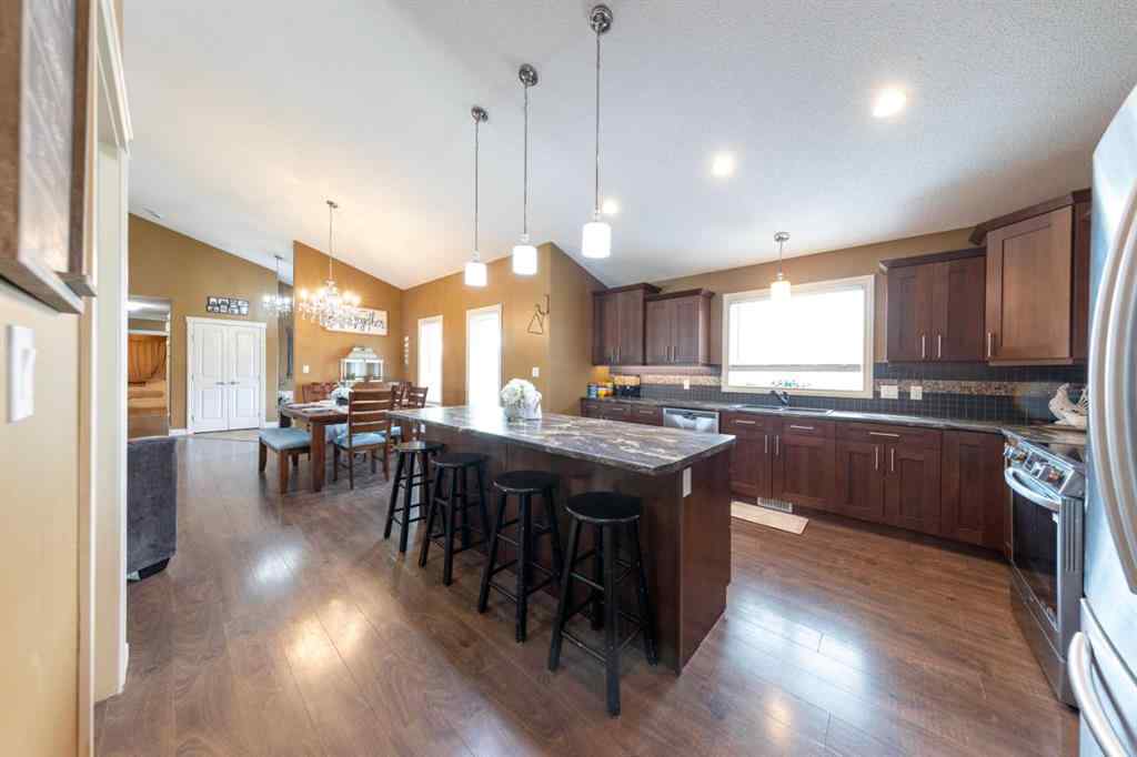 MLS® A2254093 - 406 6 Street N in Marwayne Marwayne, Residential